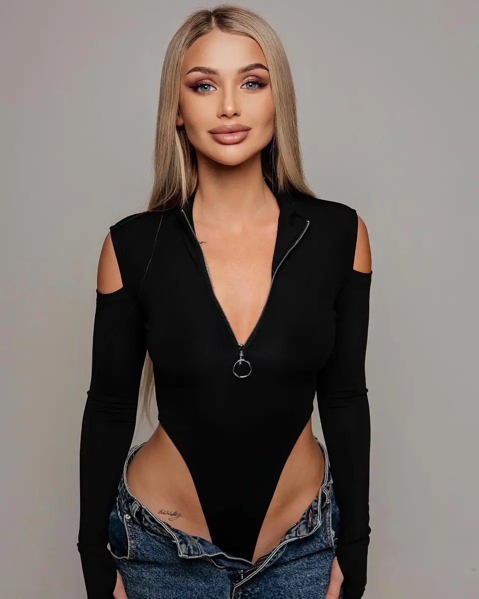 Alexa escort in Dubai