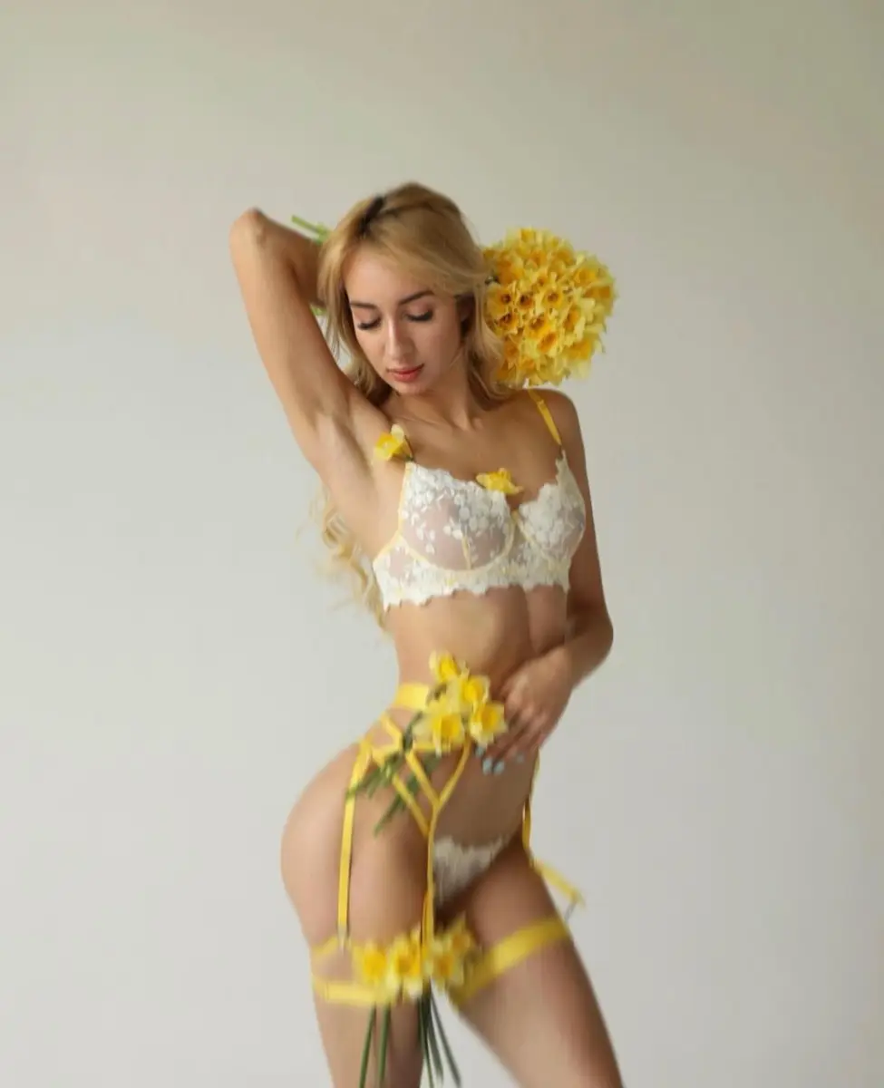 Sara escort in Dubai